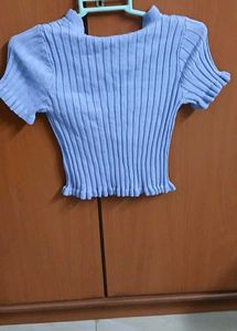 Cute Ruffled Knit Crop Top - M/L Size