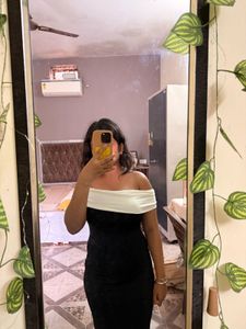 Chic Off-Shoulder Black Dress