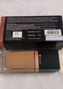 Myglamm Manish Malhotra Skin Awakening Foundation