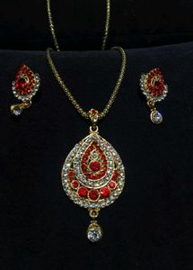Red & Gold toned pearl stoned Jewelery Set