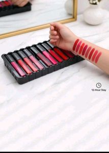 HUDA BEAUTY HD Non Transfer Liquid Lipstick Set