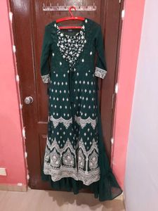 Elegant Green Embroidered Ethnic Gown with free de