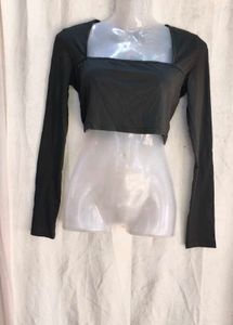 Chic Long Sleeve Crop Top