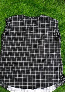 Chic Sleeveless Checkered Top