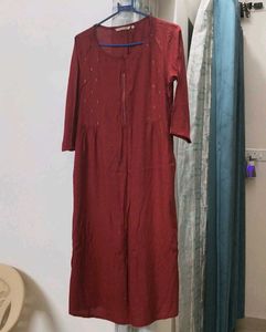 Maroon Micro Print V-neck Kurta