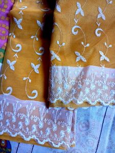 ✨Elegant Yellow 💛 Embroidered Saree