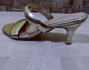 Monrow Golden Colour Heels 🪙