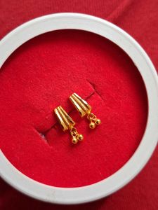Elegant Gold Earrings