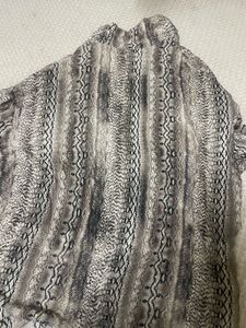 Snake printed open shirt✨