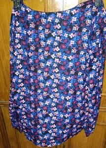 Chic Floral Print V-Neck Blouse