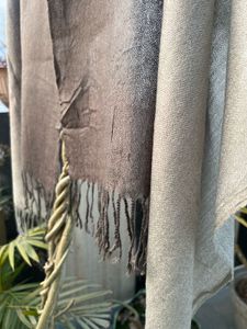 Elegant Dual Colour Stole.