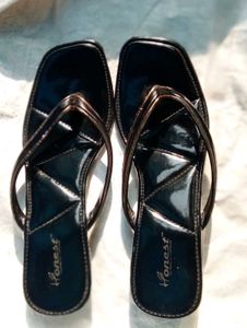 Black Thong Heel Sandals