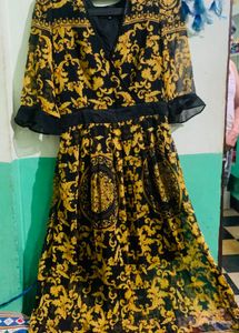 Elegant Black &amp; Gold Printed Maxi Dress