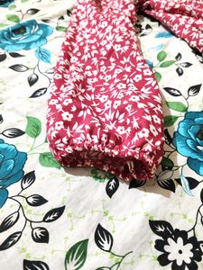 Floral Print V-neck Top