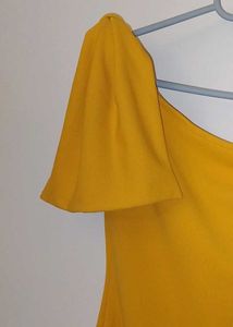 One-Shoulder Midi Dress with Detachable Bow