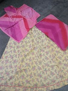 Beautiful Pink Bandhani Blouse Piece