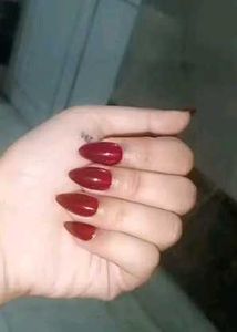 reusable Press-On Nails Burgundy