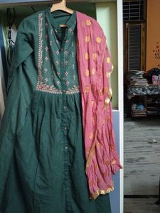 Collar Necked Green Kurti Without Buttom