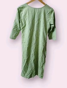 Women Self Design Pure Silk Straight Kurta