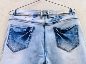 Women Lotus Light Faded Blue Jeans