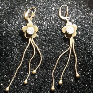 Elegant Flower Dangle Earrings