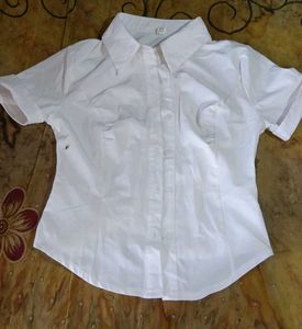 Classic White Short Sleeve Button-Up Top