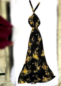 Elegant Black &amp; Gold Floral Gown