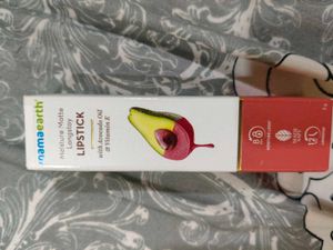 Mamaearth Moisture Matte Longstay Lipstick