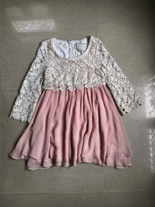 Elegant Lace & Chiffon dress