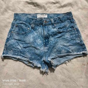 Stylish Blue Patterned Denim Shorts