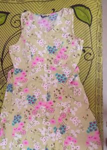 Charming Floral Sleeveless Midi Dress