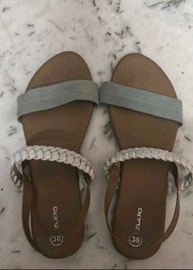 Zudio Braided Strap Sandals