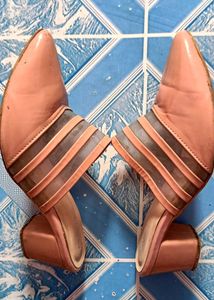 Peach Pointed Toe Heels - Size 5
