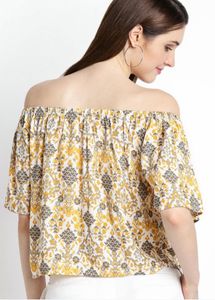 Akkriti by Pantaloons Floral Off-Shoulder Top