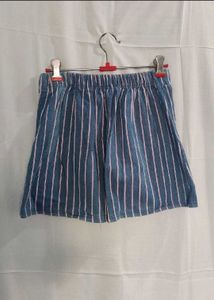 Stylish blue denim mini skirt