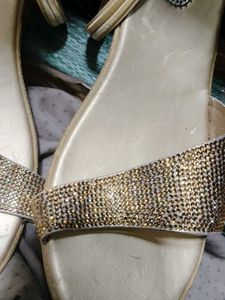 Sparkly Gold Wedge Sandals heels 👠👠👠