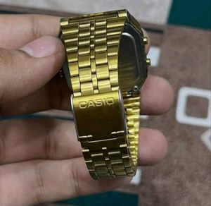 Vintage Gold Casio Orignal World time Watch