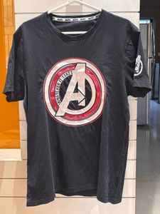 Men's Avengers Graphic T-Shirt
