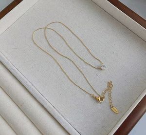 Minimal Dimond Necklace