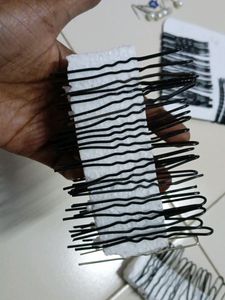 Juda Pins (100 In Total)