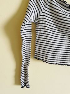 H&amp;M Off-Shoulder Long Sleeve Top