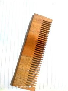 Two Wooden Comb ✨