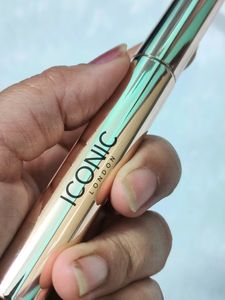 Iconic London Premium Mascara