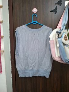 Light Blue V-Neck Sleeveless Knit Cardigan