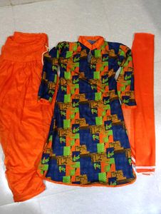 Orange Kurta Set with Abstract Print