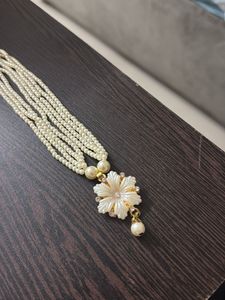 Elegant Pearl Necklace with Flower Pendant