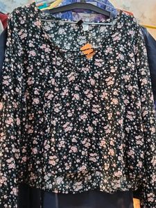 Floral Print Long Sleeve Top