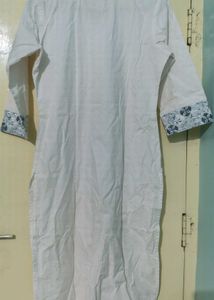 Elegant Embroidered White Kurta