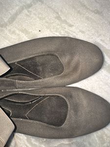 Grey bellies from catwalk