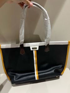 Stylish Tote Bag with Matching Pouch